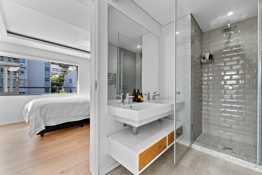 To Let 2 Bedroom Property for Rent in Sea Point Western Cape